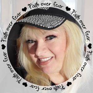 Meet your Posher, Lyn